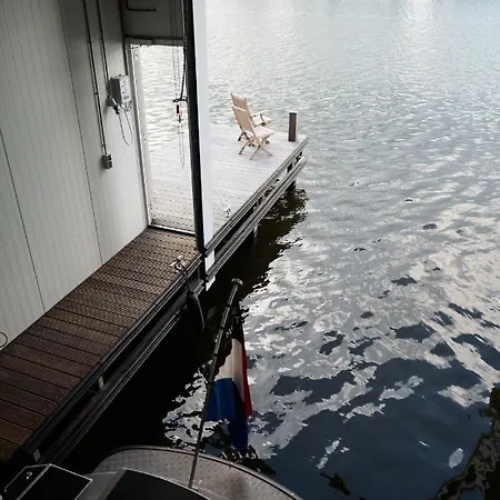 Captains Boathouse